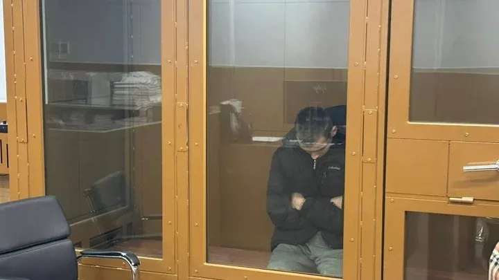 Kuryer milyonlarla pul oğurladı - FOTO