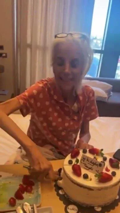 Xərçəngdən əziyyət çəkən rəqqasənin yeni görüntüləri - FOTO