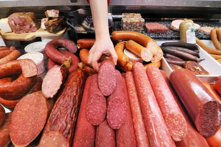 Əsl kolbasa necə seçilir? - Yodla yoxlayın