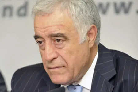 İnsult keçirən İlyas İsmayılovdan xəbər var