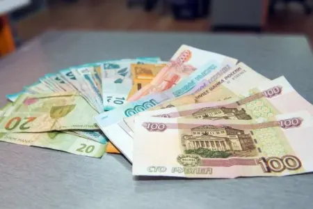 Məzənnə kəskin DƏYİŞDİ – Manatın dəyəri…