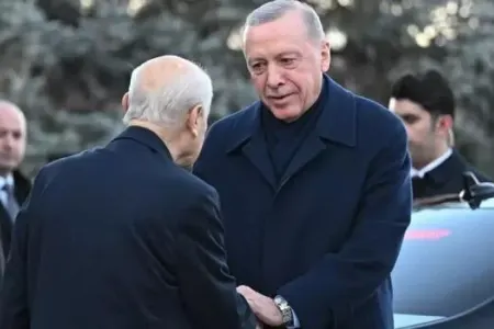 Ərdoğanla Baxçalı arasında palto dialoqu - Video