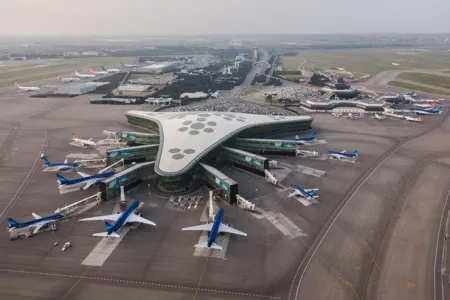 Bakı aeroportunda DƏHŞƏT: - Ölən var