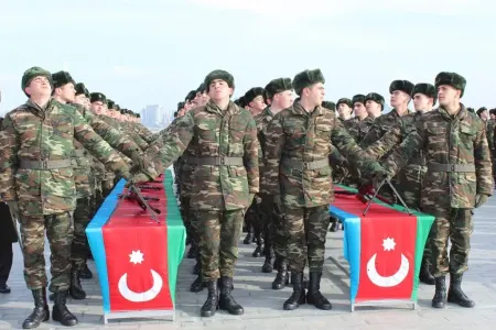 Əsgərliyə gedənlərin kredit borcu dayandırılır?