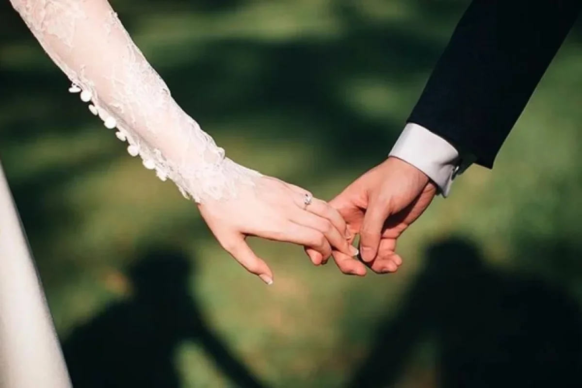 "Snapchat"da tanış oldu, evlənmək istədi, - TUTULDU