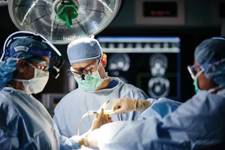 Tanınmış jurnalist infarkt keçirdi – - Əməliyyat olundu