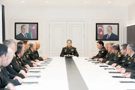 Daxili Qoşunların xidməti-döyüş fəaliyyətinə həsr olunmuş müşavirə keçirildi