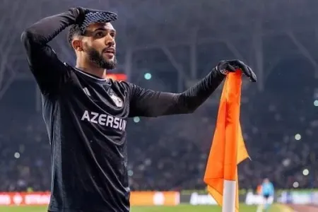 "Qarabağ" rəsmən açıqladı: Juninyo imzanı atdı
