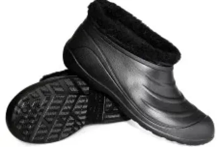 Rezin ayaqqabı satıb 3 milyon qazandı