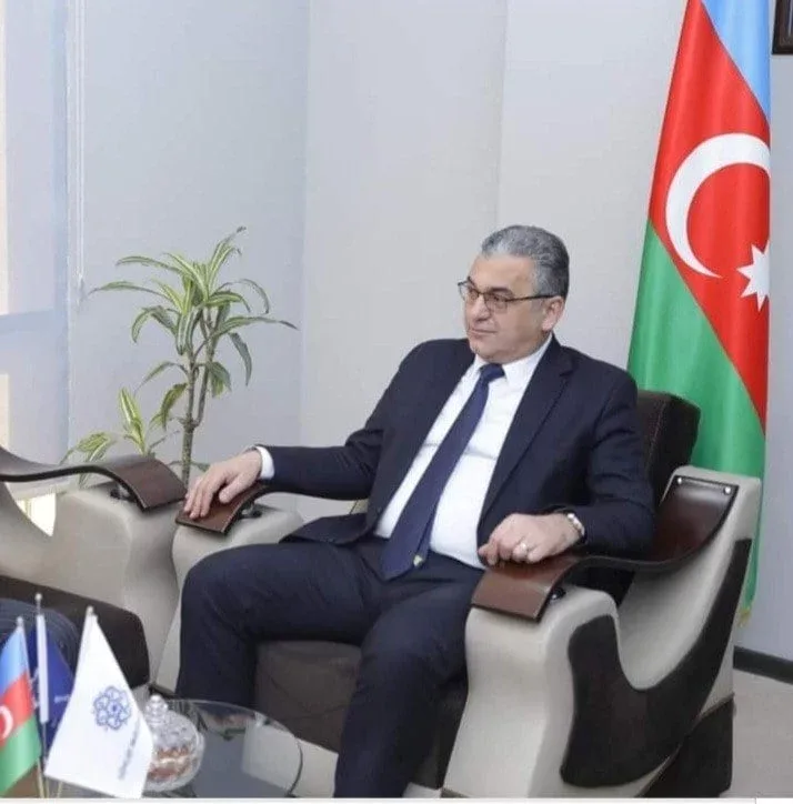 Nazir müdiri işdən çıxardı