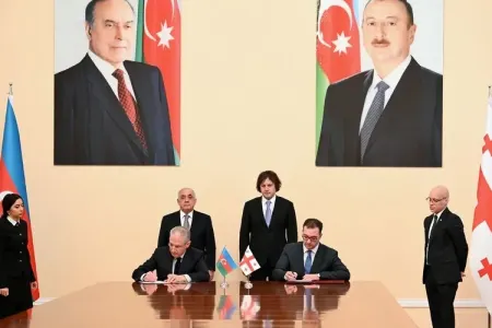 Azərbaycan və Gürcüstan hökumətləri arasında 4 sənəd imzalandı - FOTO