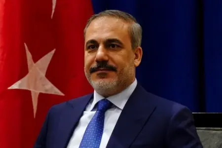 Hakan Fidan Bakıya gəldi