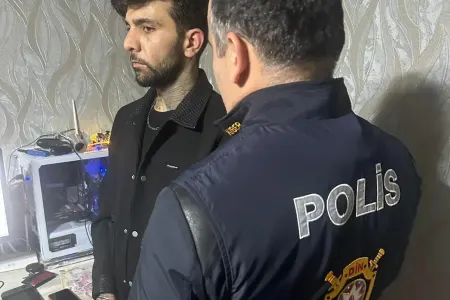 Hökümənin atasının bank kartından pul oğurlayan şəxs HƏBS EDİLDİ