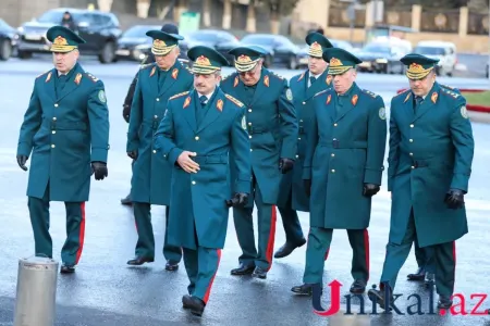 Dövlət rəsmiləri Şəhidlər xiyabanında - FOTO