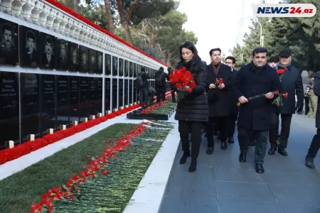 Səbinə Əliyeva Şəhidlər xiyabanını ziyarət etdi