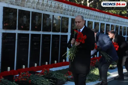 Nazir Şəhidlər Xiyabanında - FOTOLAR