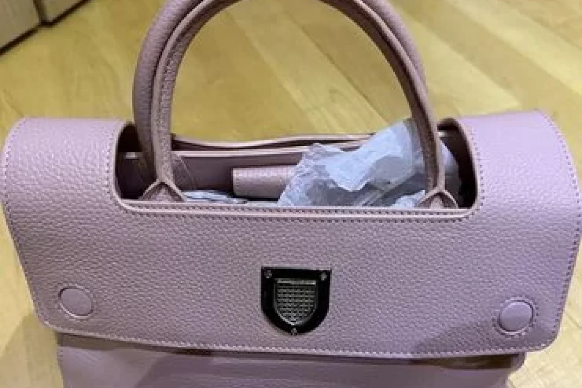 Müğənni 24 yaşlı qızı - QƏTLƏ YETİRDİ