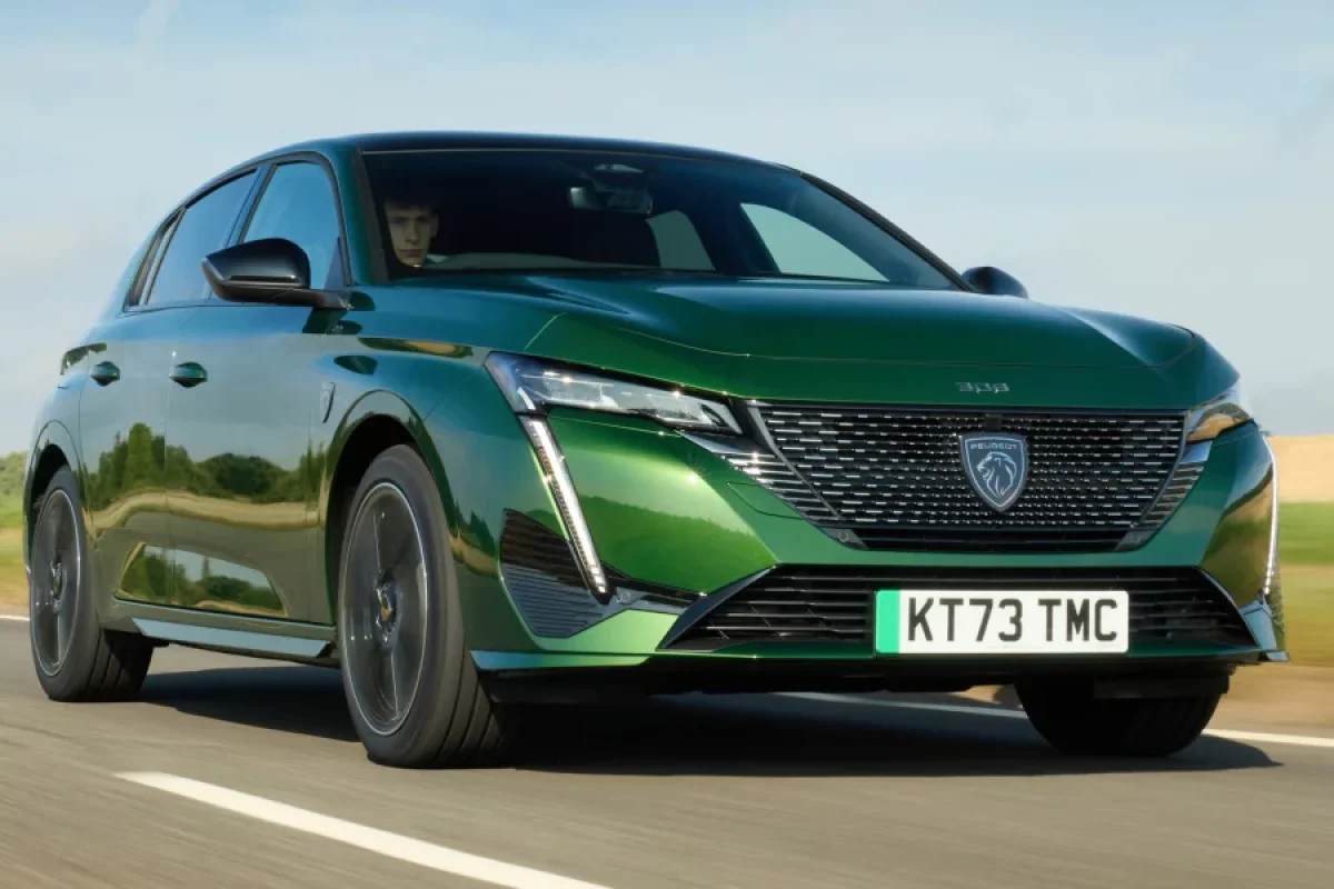 "Peugeot"un satışı buna görə azaldı