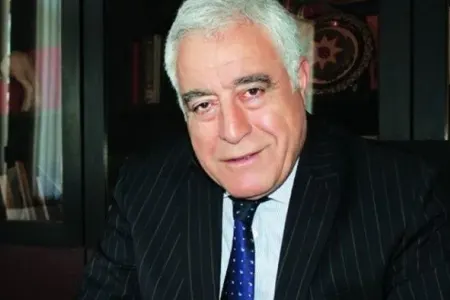 Sabiq nazir komaya düşdü