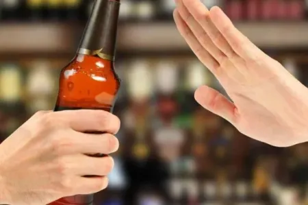 Alkoqollu içkilər xərçəng xəstəliyinə səbəb olur