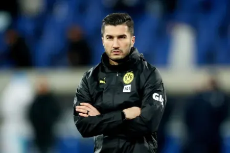 Nuri Şahin istefa verdi - Rəsmi