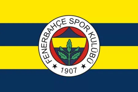 "Fənərbağça" "Qalatasaray"ın istədiyi futbolçunu heyətinə qatır