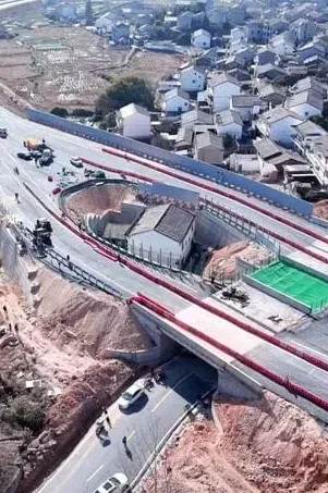 Hər kəs bu evi görməyə gedir – - Ev sahibi peşman oldu