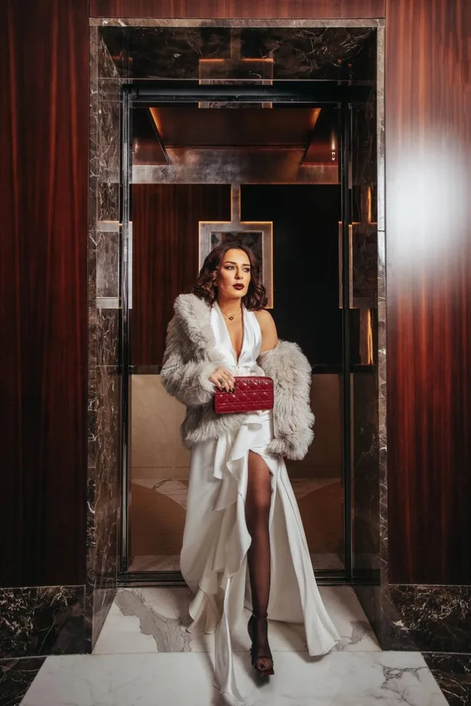 İmicini dəyişən Xalq artisti Hollivud ulduzlarına bənzədi - FOTOLAR