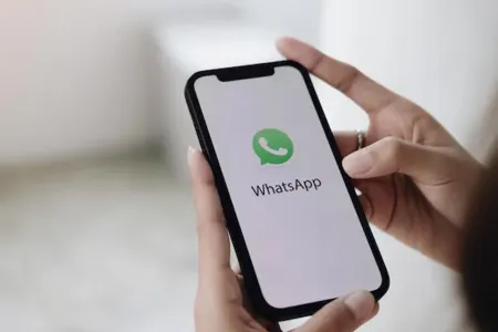 WhatsApp ÇÖKDÜ - Minlərlə şəxs mesaj göndərə bilmir