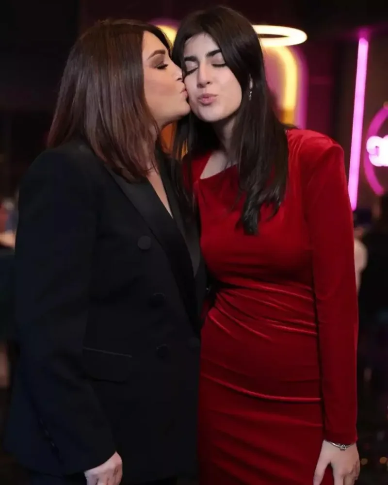 Dilarə Əliyeva qızının şəklini paylaşıb bunları yazdı