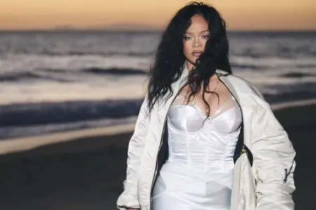 Rihanna elə FOTOLAR çəkdirdi ki...