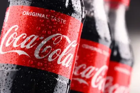 Coca-Cola məhsulları yığışdırılır - SƏBƏB