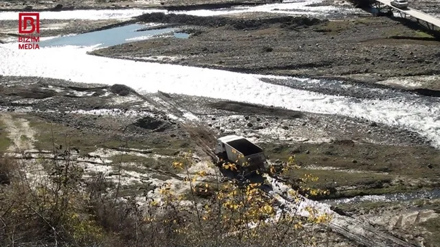 Tovuz sakinləri TƏHLÜKƏDƏ: 45 ildir qəzalı vəziyyətdə olan körpü UÇDU - FOTO