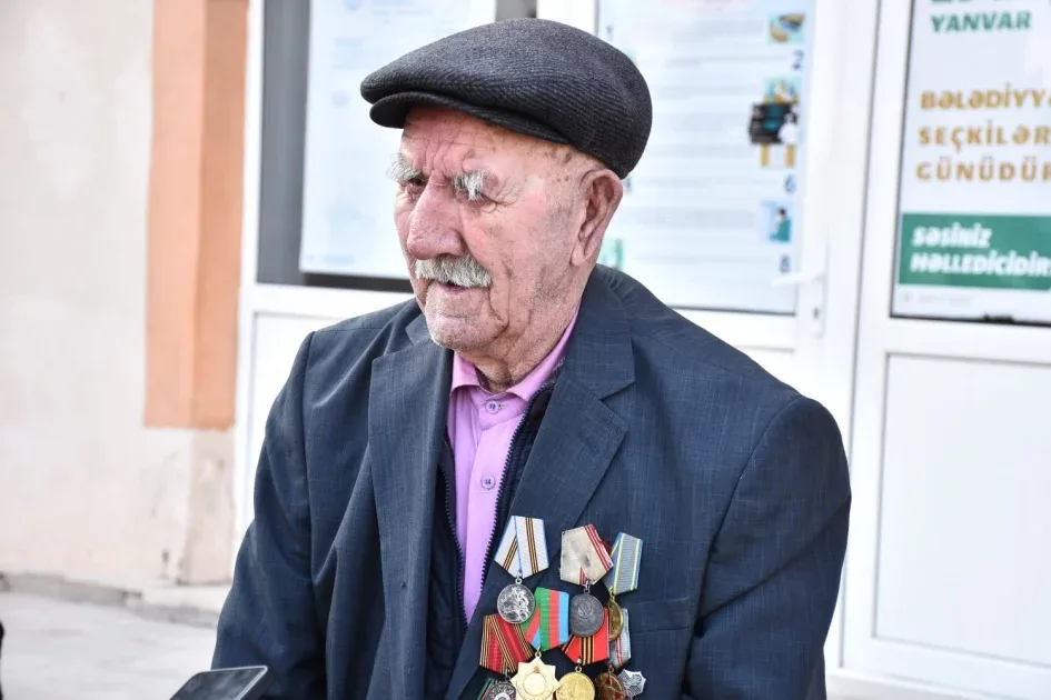 Naxçıvanda 102 yaşlı seçici səs verdi