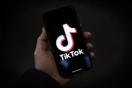 Ata “TikTok”dakı videosuna görə qızını güllələyərək - ÖLDÜRDÜ