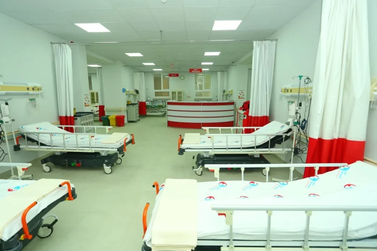 Zarafat etmək istədi, sevgilisini alnından - GÜLLƏLƏDİ