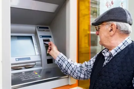 Pensiya 15,75 % ARTIRILDI