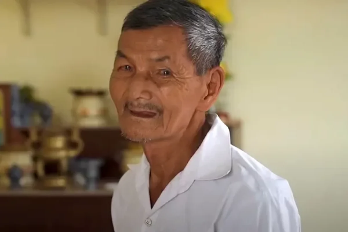 Bu kişi 63 ildir yatmır - Bundan sonra başlayıb...