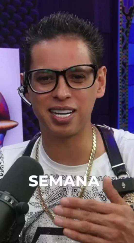 Eyni anda 7 qadınla evli olan kişi - "Gündə biri əsəbləşir"