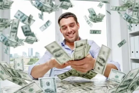 Evindən qəpik tapdı, milyonçu oldu