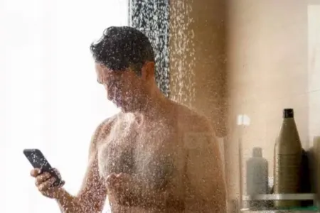 Telefonunuzu hamama aparmayın - TƏHLÜKƏ SAÇIR