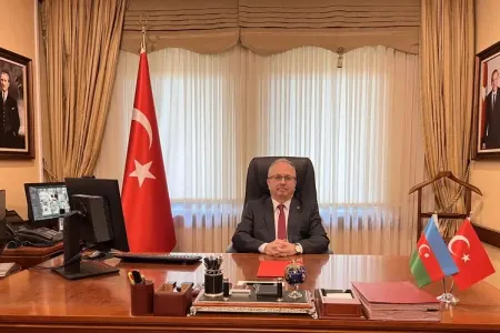 Türkiyənin yeni səfiri vəzifəsinin icrasına başladı