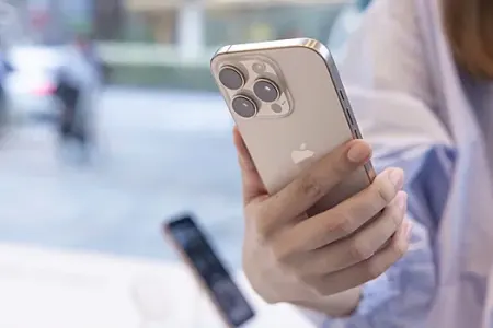 "iPhone"-larda ilk virus aşkar edildi