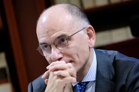 Sabiq baş nazir Letta Trampın siyasətini ölüm çağırış adlandırdı