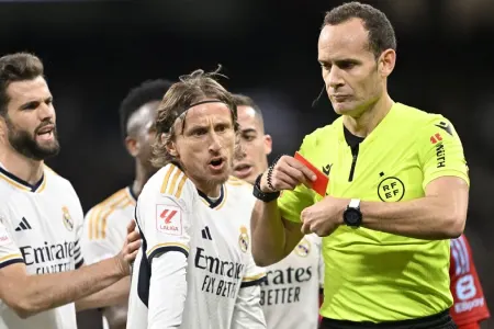"Real Madrid"ə görə iki hakim cəzalandırıldı - Səbəb