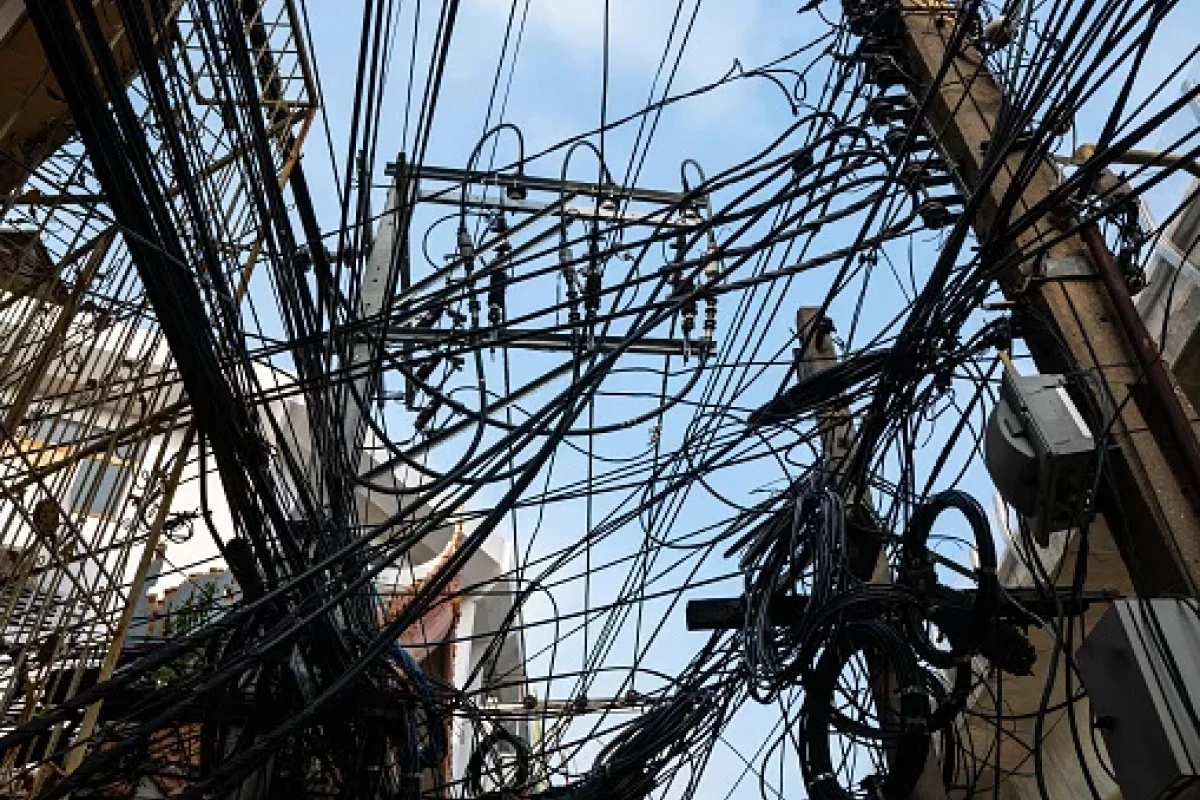 Bu ərazidə elektrik enerjisi - kəsildi