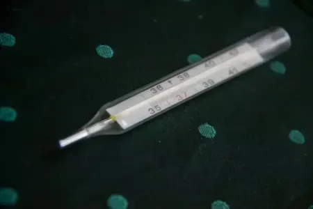 27 aylıq körpə bədən temperaturu ilə rekord qırdı