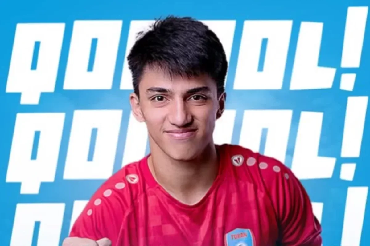 Oteldə qızla tanışlıq üçün - qalmaqal yaradan futbolçu belə cəzalandırıldı