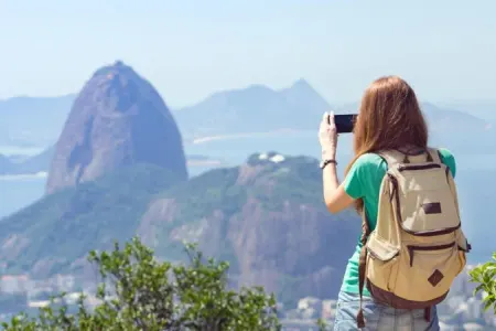 Pandemiyadan sonra Azərbaycana turist axını rekord həddə çatıb