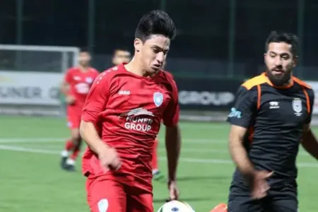 Azərbaycanda qızla tanış olmaq istəyən futbolçu klubdan - QOVULDU